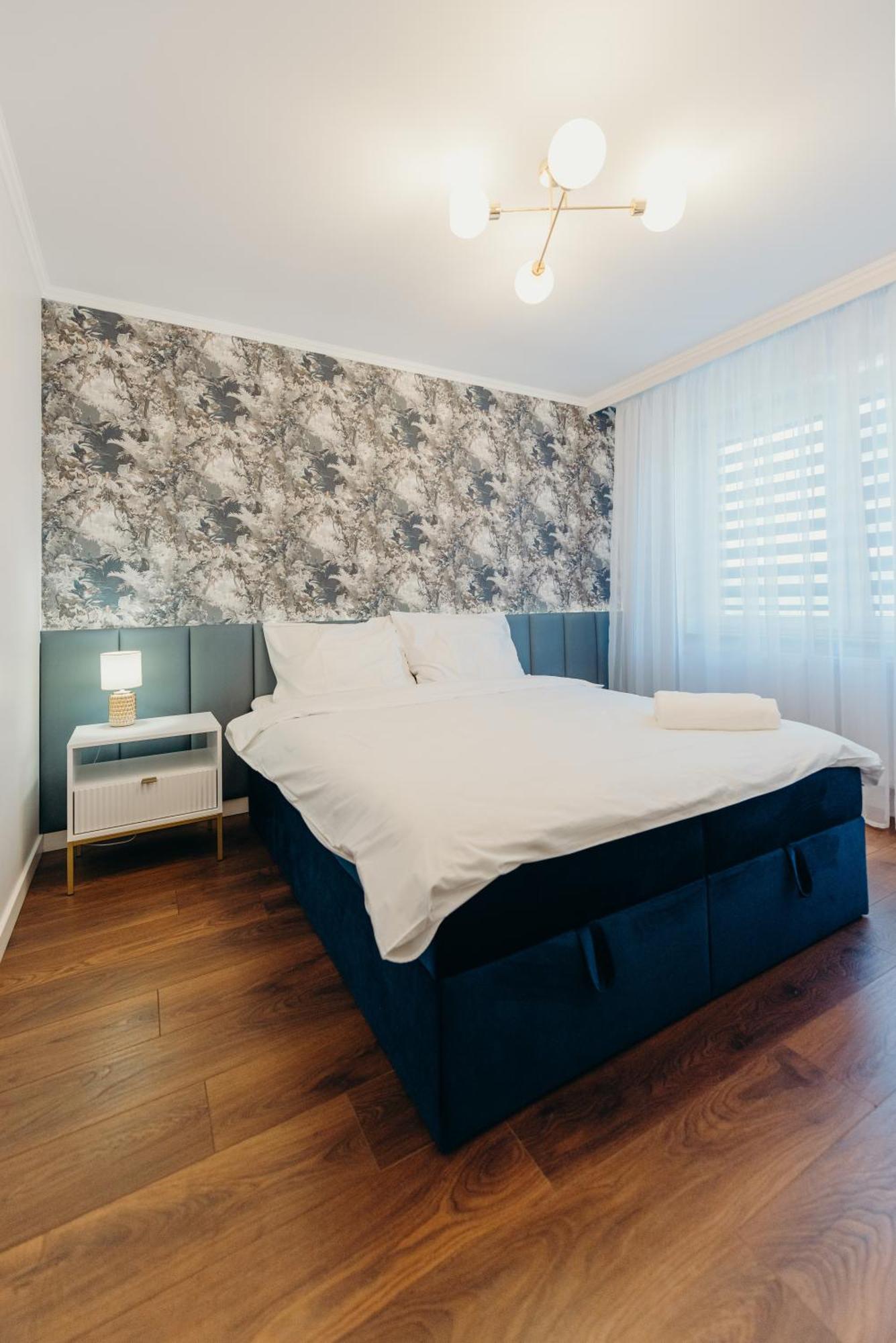 3 Bedrooms Premium Bella Blue For 8 Guests With Ac And Free Out Side Parking Rzeszów Exterior foto